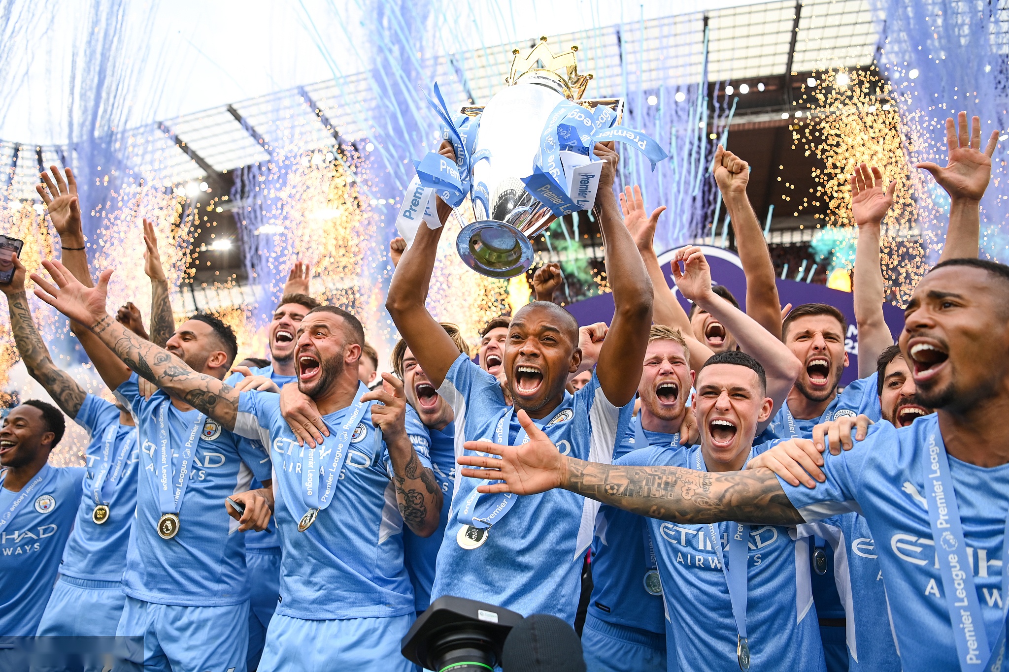 同的足球哲 同的足球哲